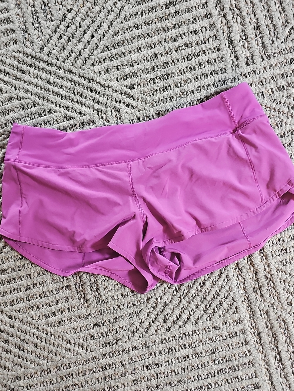 💜 lululemon athletica Magenta Women's Athletic Shorts